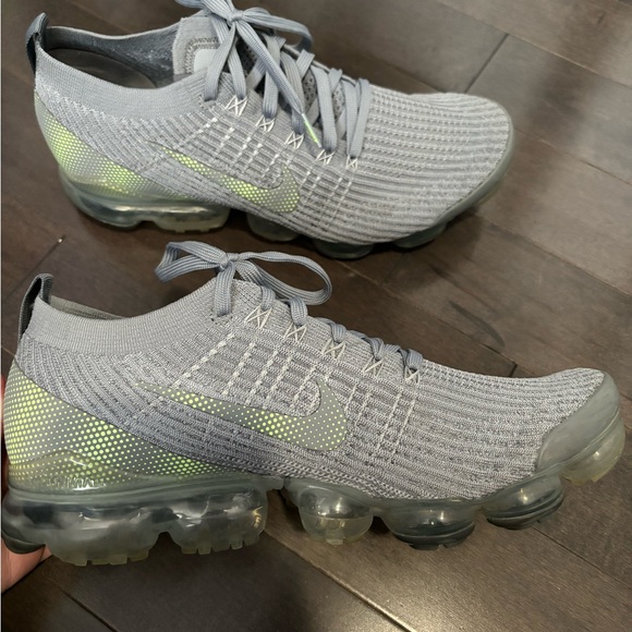 Nike Vapor Max - Picture 2 of 4